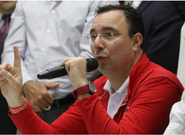 Luis Zelaya ratifica su postulación a la presidencia de Honduras