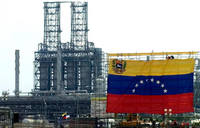 Maduro amenaza con dar a los BRICS los bloques petroleros que opera EUA en Venezuela