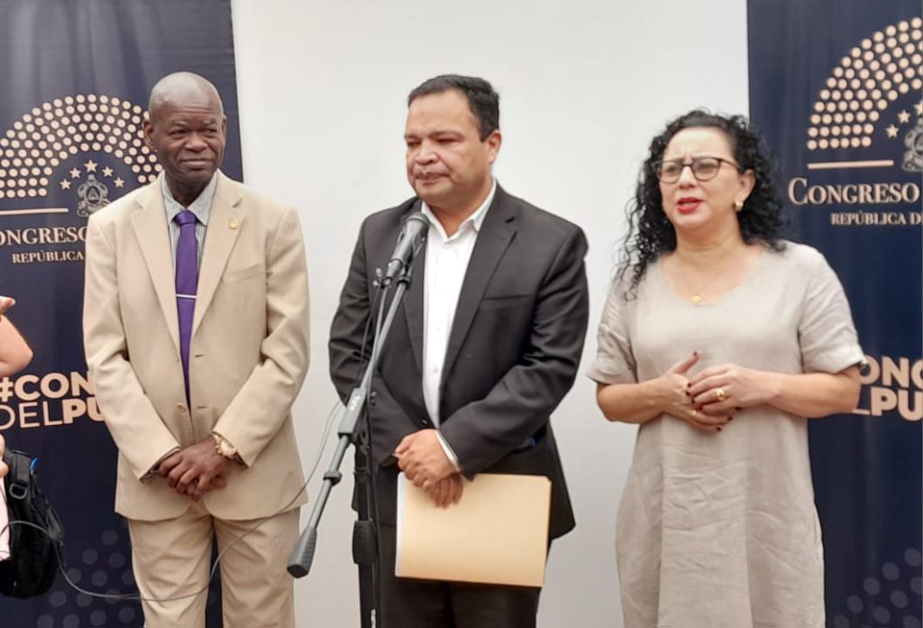 Eliminación de imunidad parlamentaria