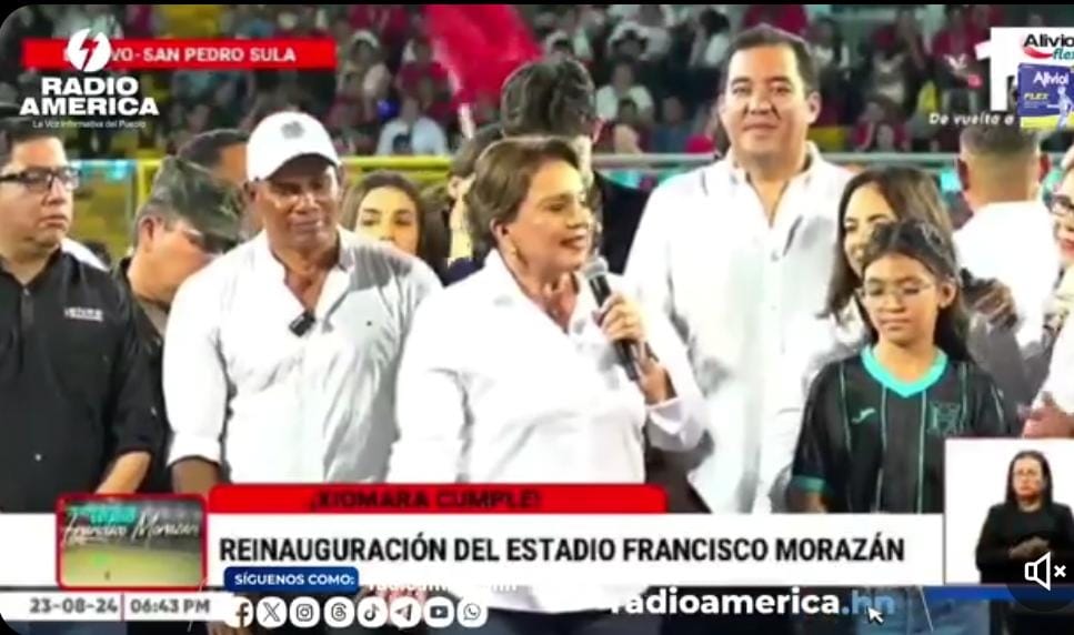 Inauguración de la cancha hídrica del Estado Francisco Morazán, en San Pedro Sula.