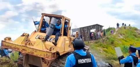 Conflicto por invasión de tierras